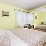 Fortunella