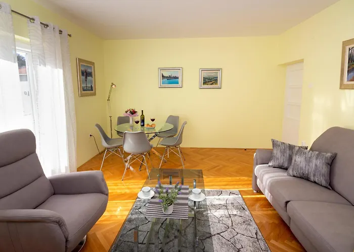 Apartman Fortunella *
