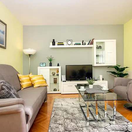 Fortunella Apartmán *